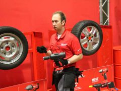 Milwaukee M18 CHIWF34 гайковерт импульсный аккумуляторный 2017 конференция Берлин