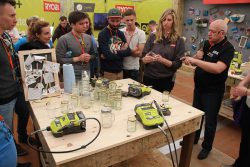 Конференция Ryobi 2019 Лондон One+ DIY гравер бор машинка